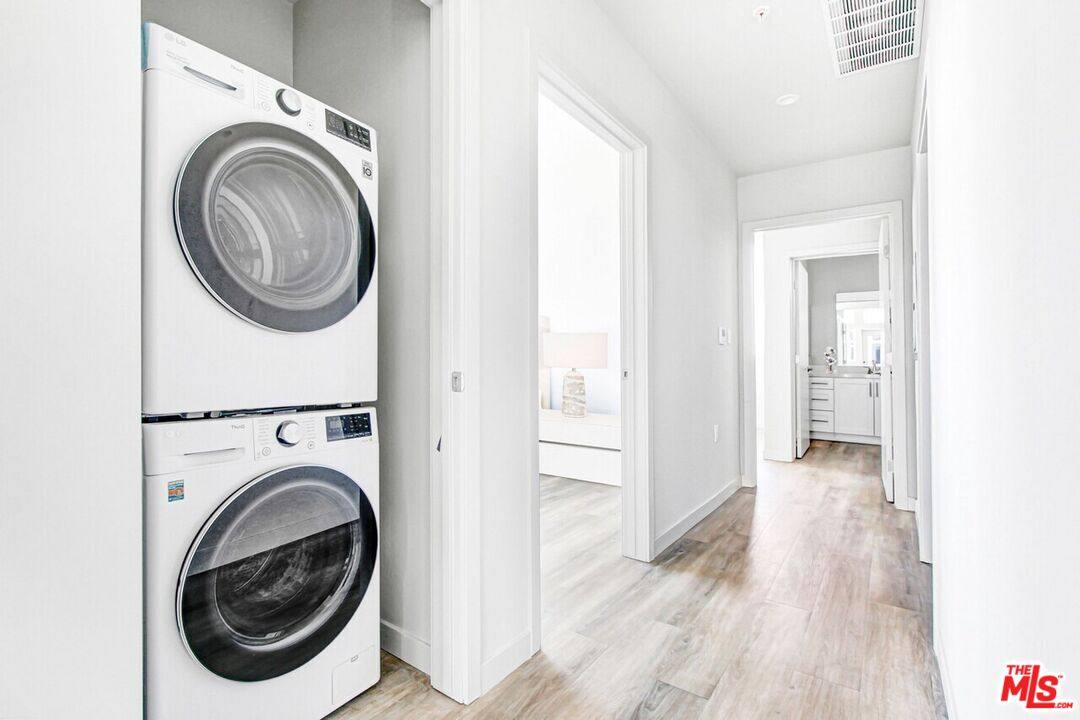 Apartment for rent at 2847 Leeward Ave #503, Los Angeles, CA 90005