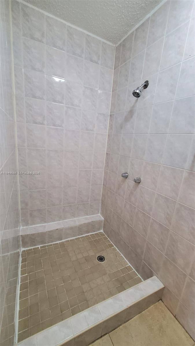 Apartment for rent at 2124 Scott St #2124EFFICIENCY, Hollywood, FL 33020
