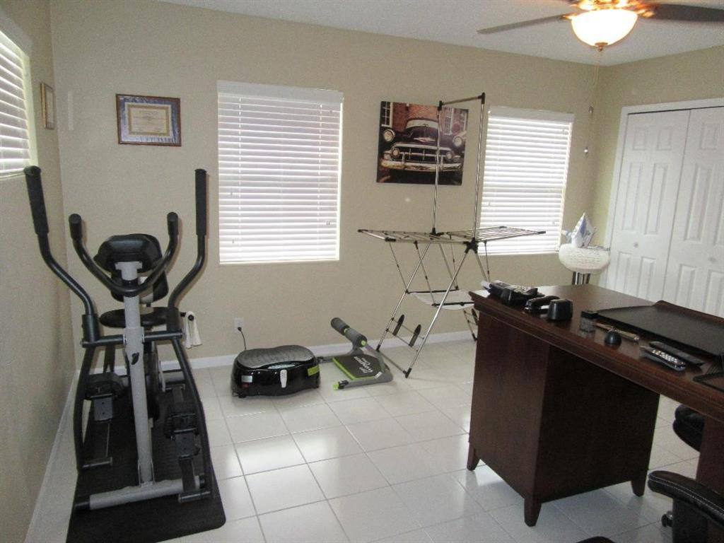 Apartment for rent at 10561 Greentrail Dr S, Boynton Beach, FL 33436