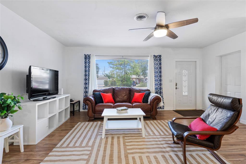 Apartment for rent at 2000 NE 62nd St, Fort Lauderdale, FL 33308