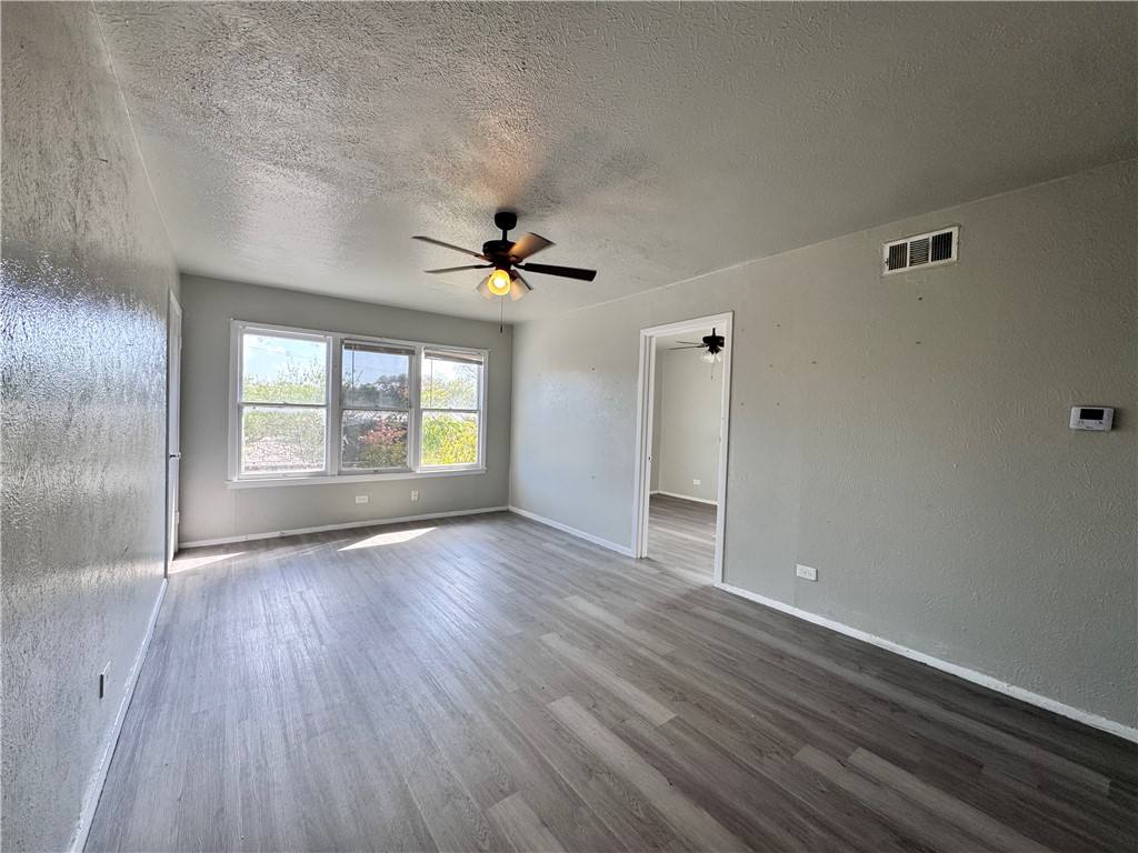Apartment for rent at 3120 Santa Fe St #7, Corpus Christi, TX 78404