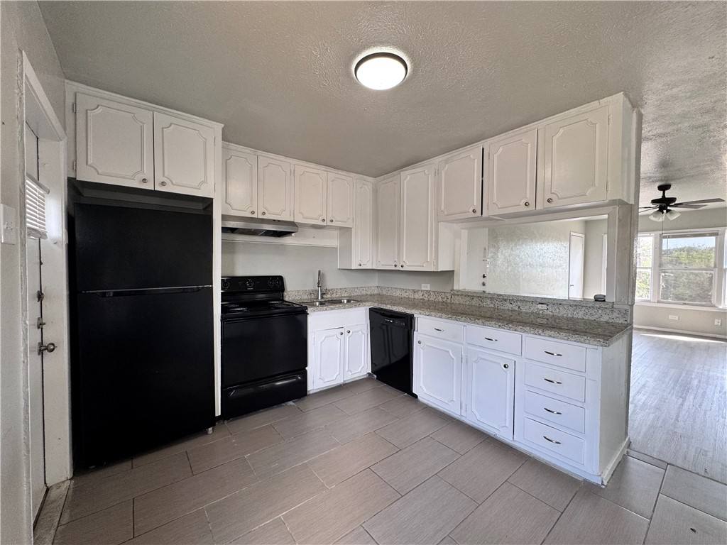 Apartment for rent at 3120 Santa Fe St #7, Corpus Christi, TX 78404