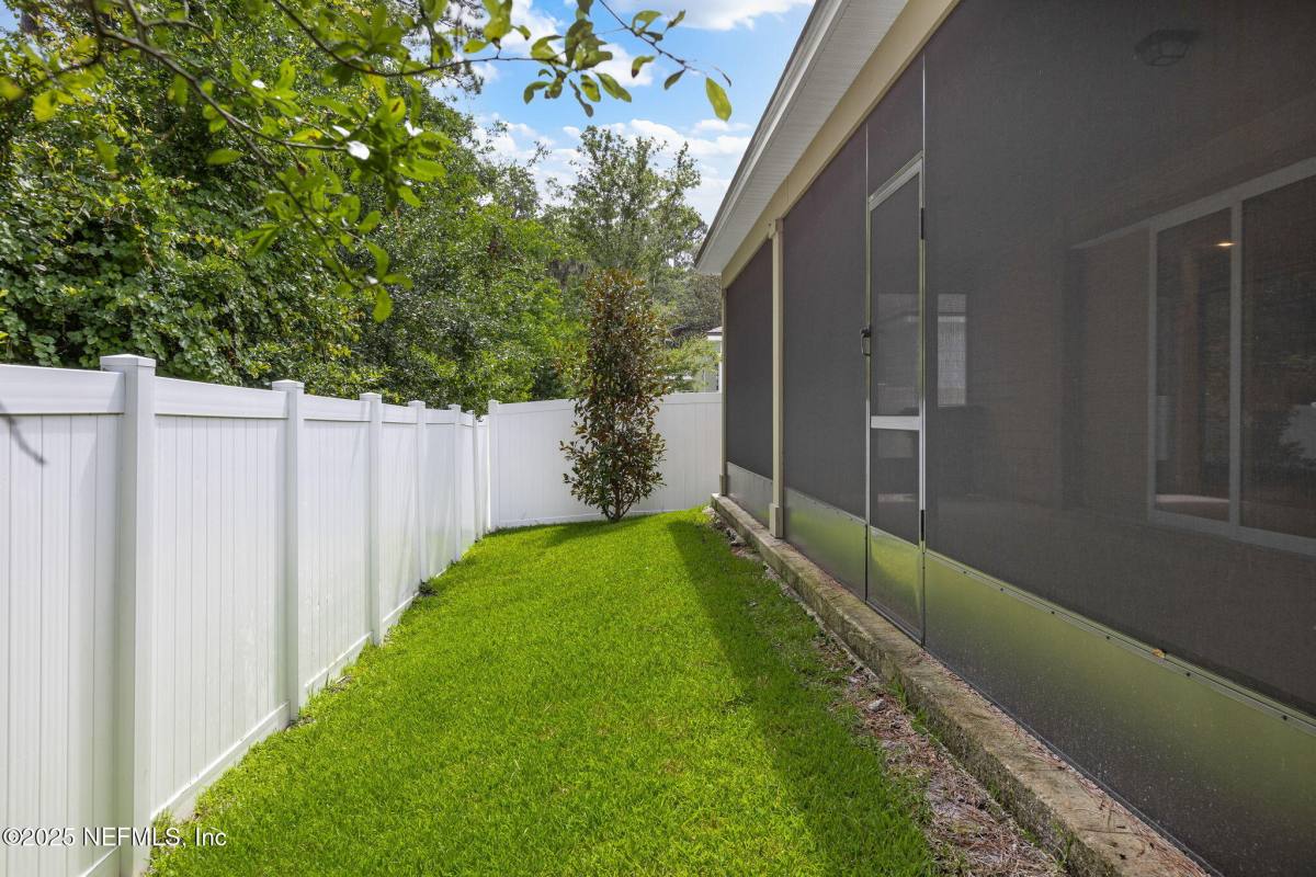 Apartment for rent at 2817 Ivy Post Dr, Jacksonville, FL 32226