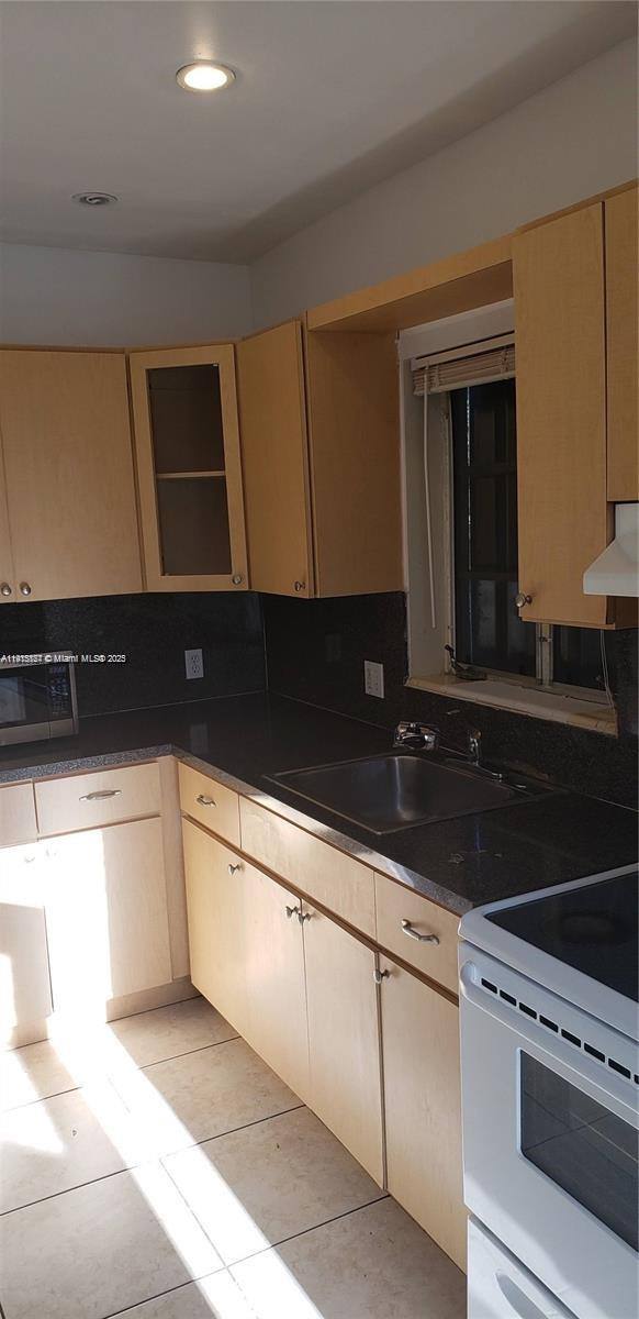 Apartment for rent at 3134 SW 25th Terrace #3134FRONT, Miami, FL 33133