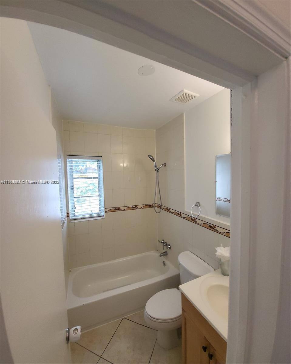Apartment for rent at 3134 SW 25th Terrace #3134FRONT, Miami, FL 33133