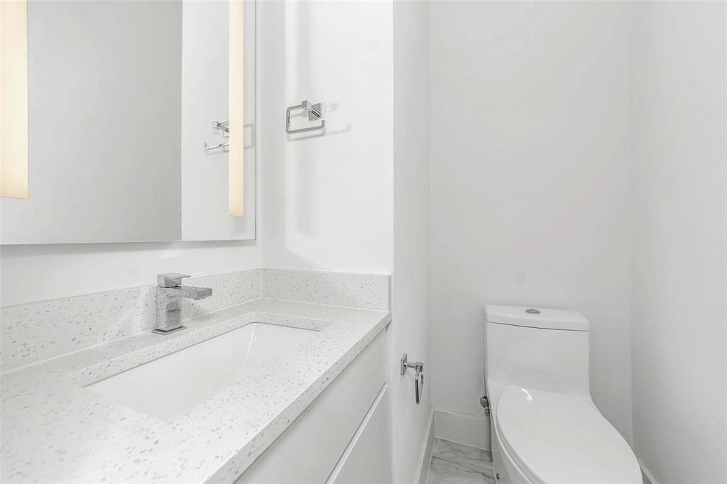 Townhouse for rent at 1961 Dowgate Court, Dallas, TX 75204