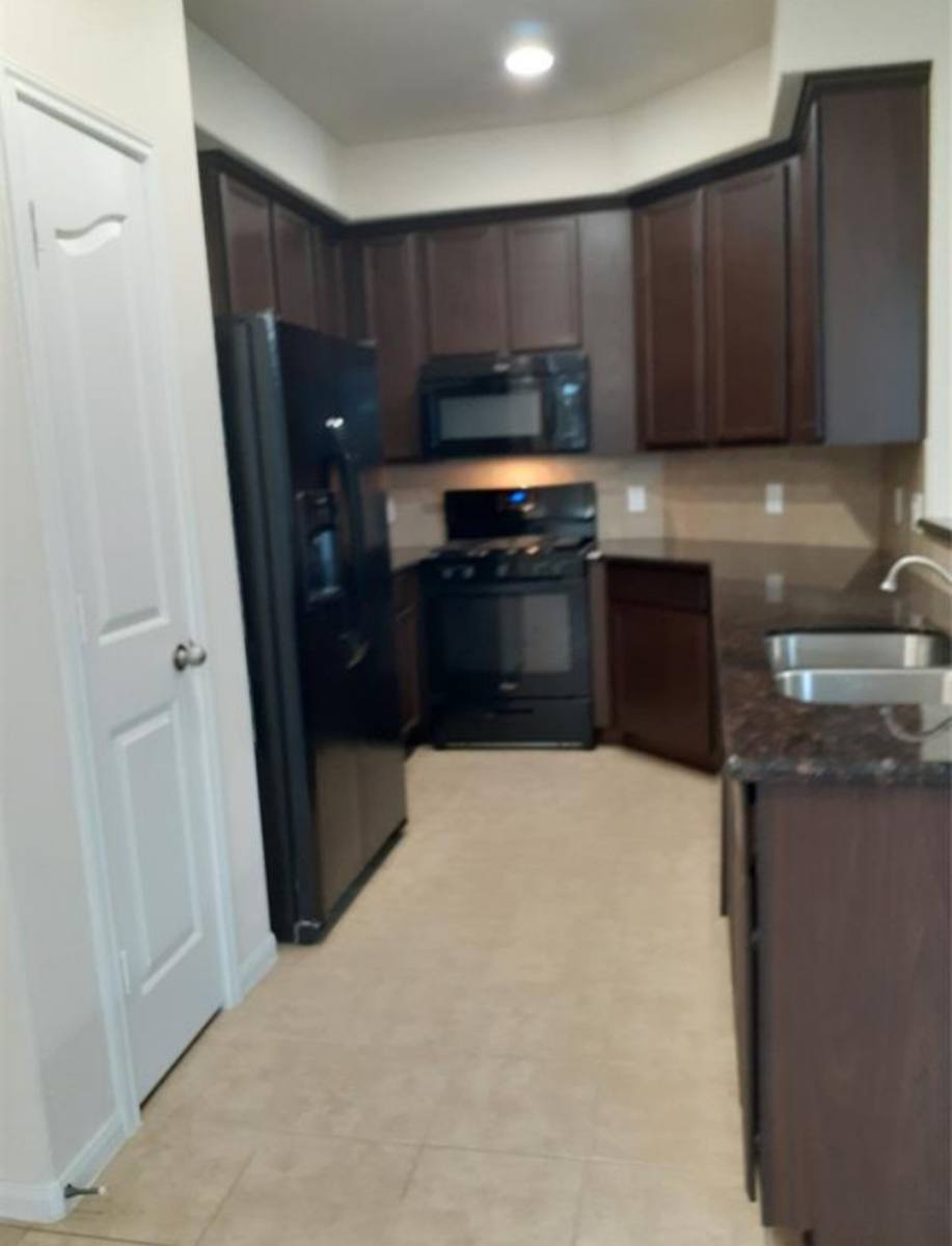 Apartment for rent at 17122 Amarose Dr, Houston, TX 77090