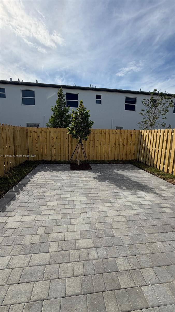Townhouse for rent at 15600 SW 276th Terrace, Homestead, FL 33031