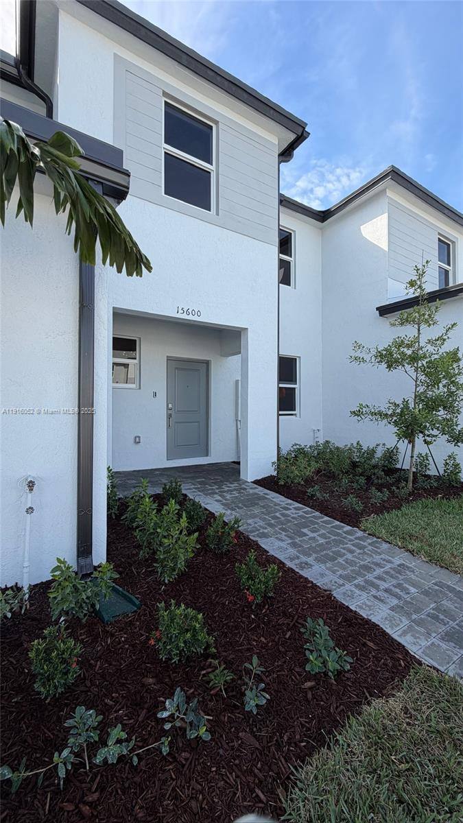 Townhouse for rent at 15600 SW 276th Terrace, Homestead, FL 33031