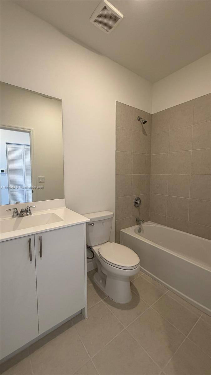 Townhouse for rent at 15600 SW 276th Terrace, Homestead, FL 33031