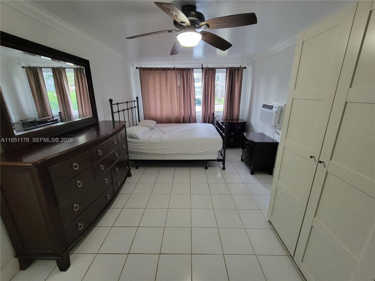 Apartment for rent at 1533 Cleveland St, Hollywood, FL 33020
