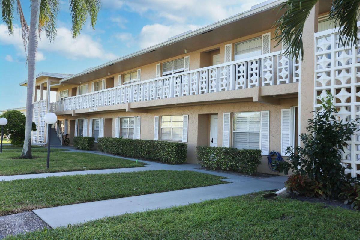 Condo for rent at 2480 Juniper Dr #203, Delray Beach, FL 33445