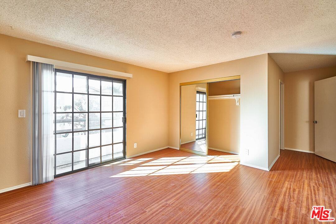 Apartment for rent at 820 S St Andrews Place #301, Los Angeles, CA 90005