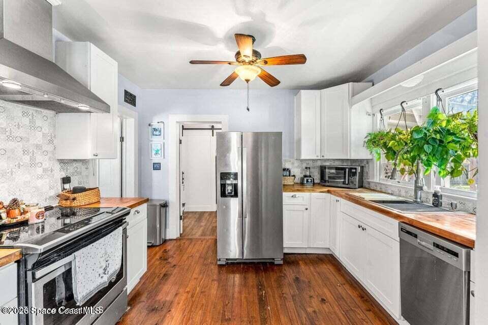 Apartment for rent at 1654 Highland Ave, Melbourne, FL 32935