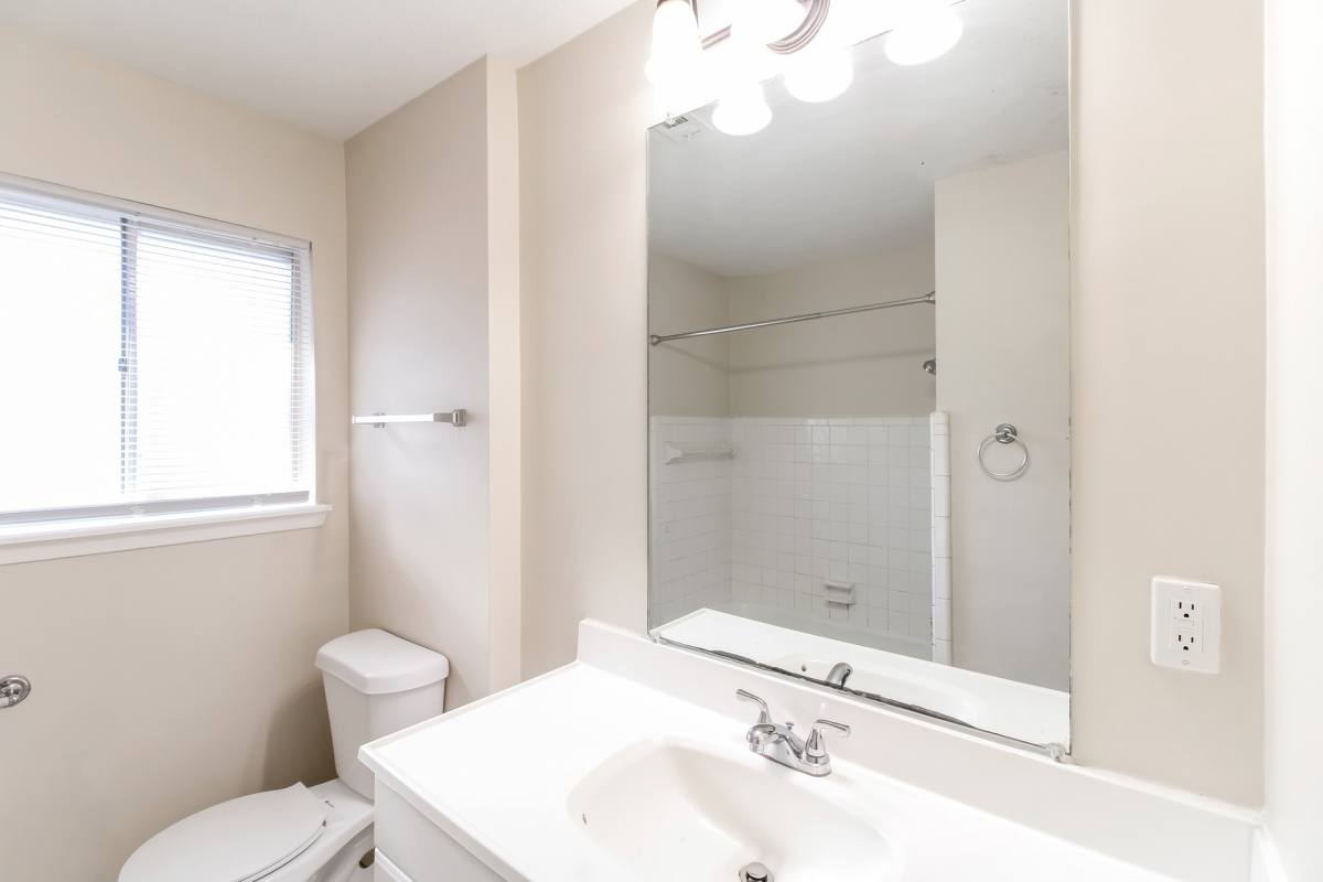 Apartment for rent at 946 Beachcomber Lane #946, Houston, TX 77062