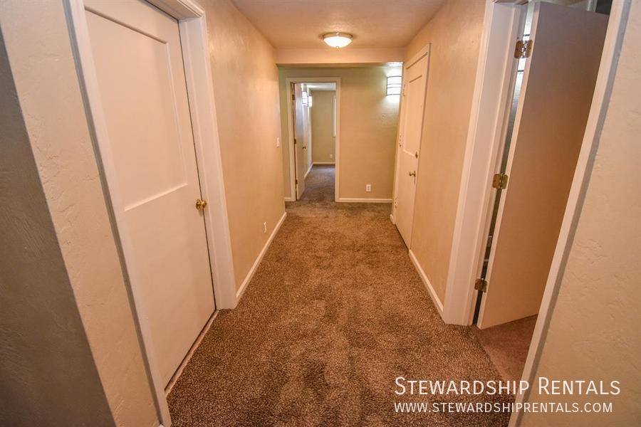 Apartment for rent at 1825 Harris St #1, Eugene, OR 97403