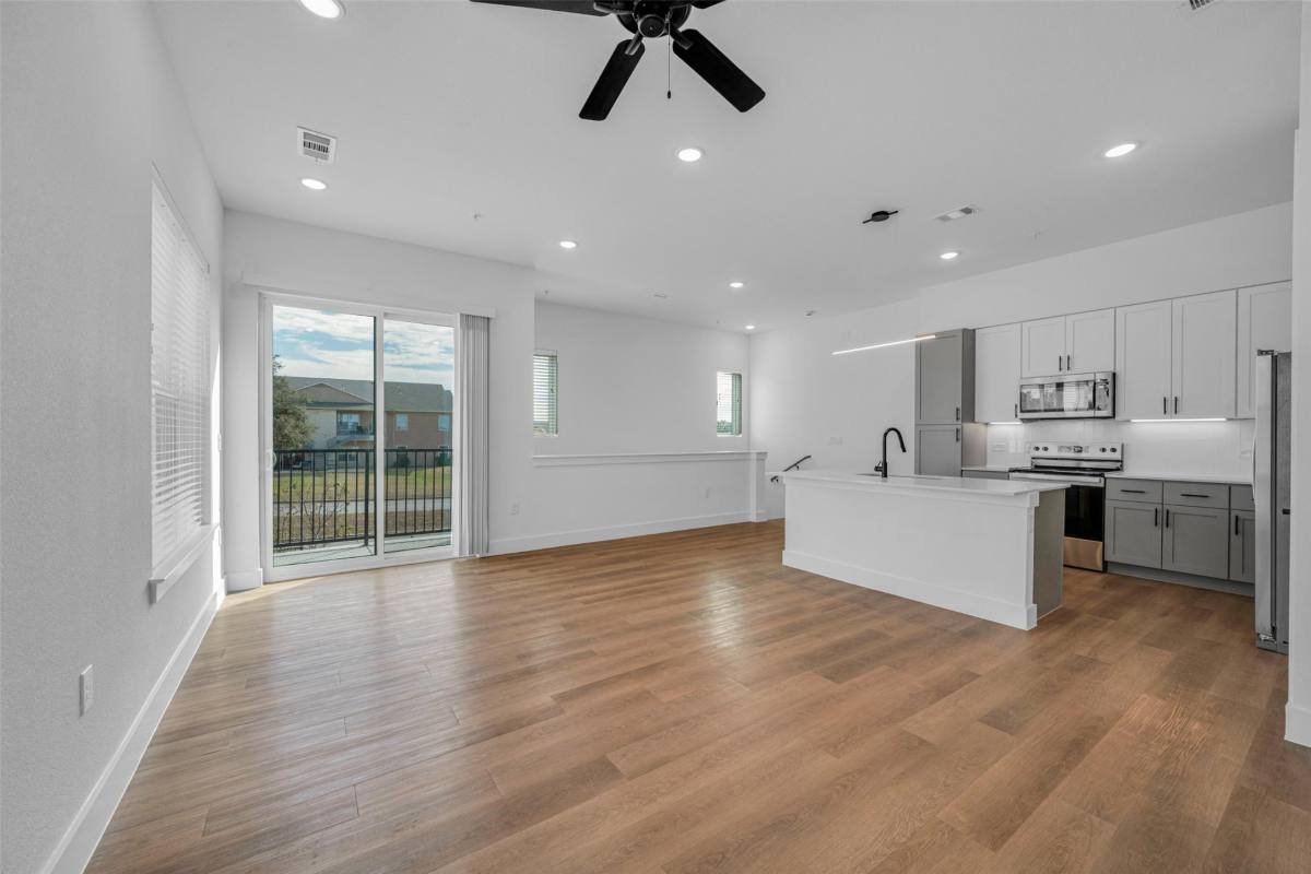 Apartment for rent at 1601-318 Mustang Dr, Marble Falls, TX 78654