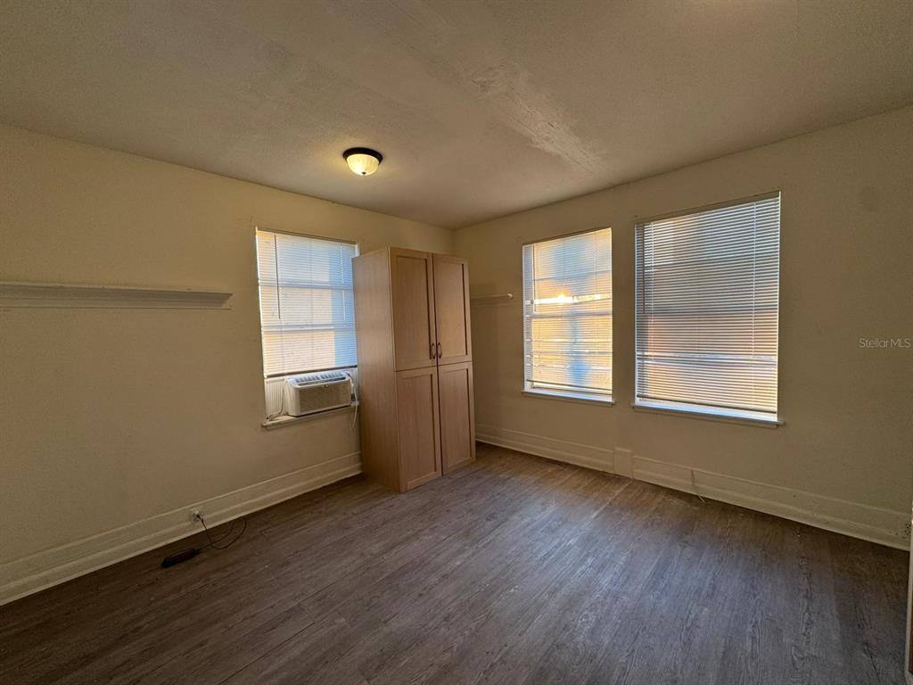 Apartment for rent at 4201 Cepeda St, Orlando, FL 32811