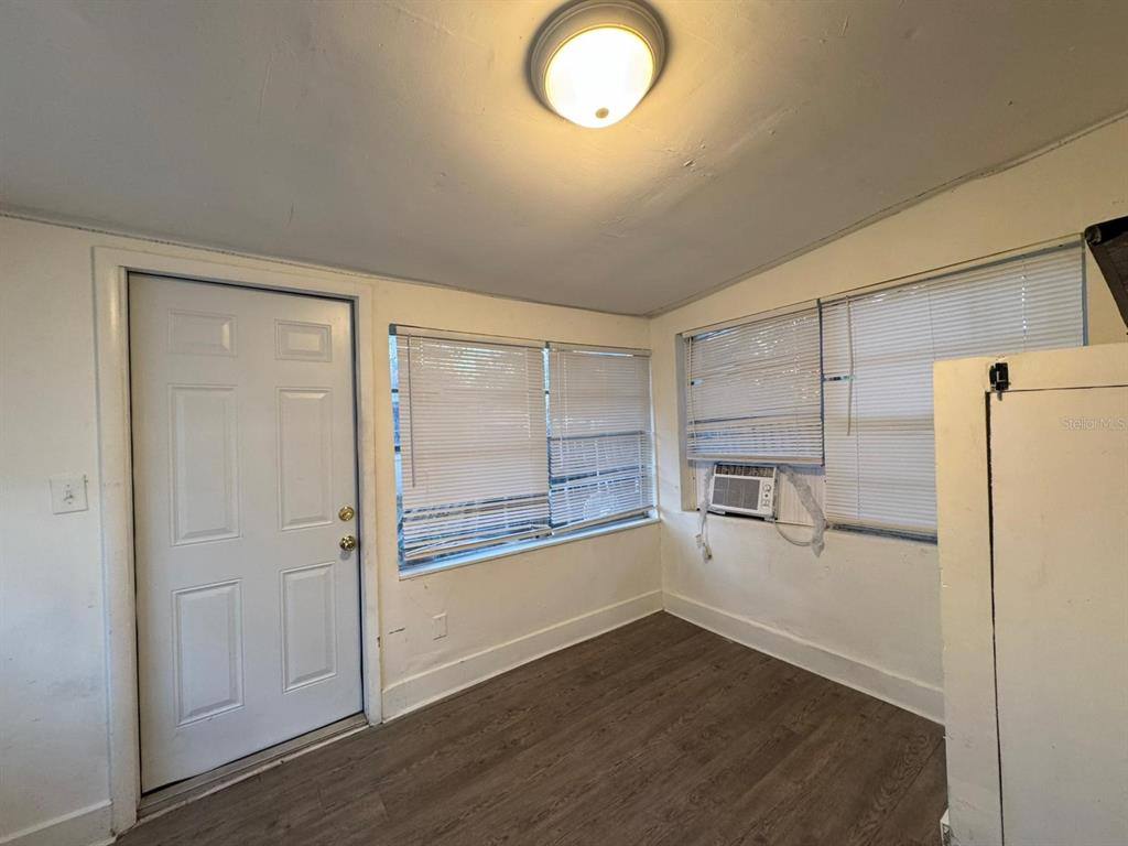 Apartment for rent at 4201 Cepeda St, Orlando, FL 32811
