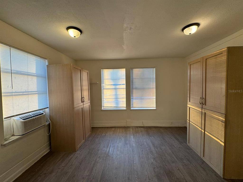 Apartment for rent at 4201 Cepeda St, Orlando, FL 32811