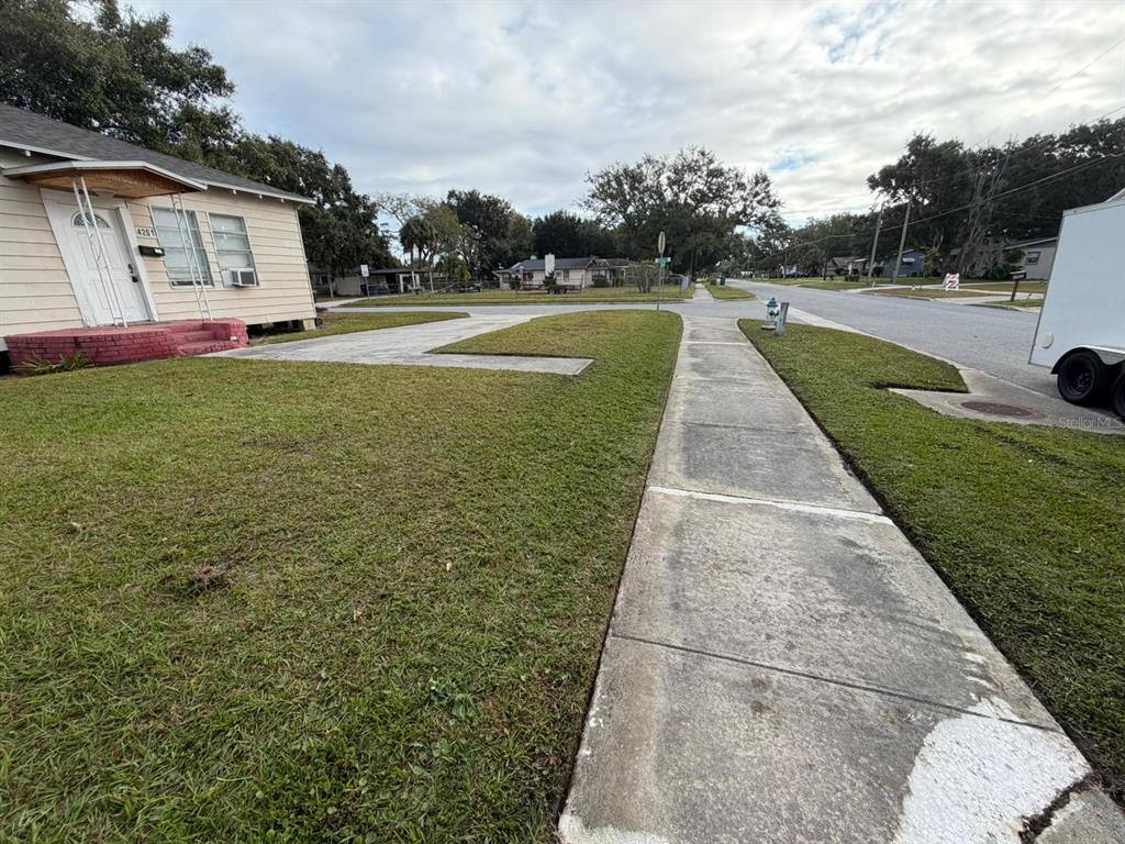 Apartment for rent at 4201 Cepeda St, Orlando, FL 32811