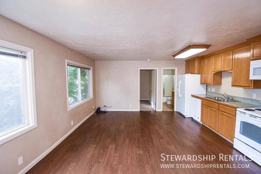 Apartment for rent at 1825 Harris St #9, Eugene, OR 97403