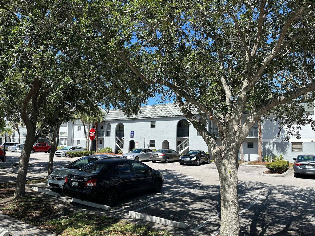 Condo for rent at 1920 N Congress Ave #105, West Palm Beach, FL 33401