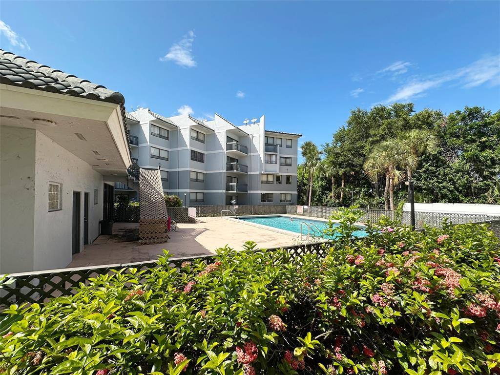 Condo for rent at 1920 N Congress Ave #105, West Palm Beach, FL 33401