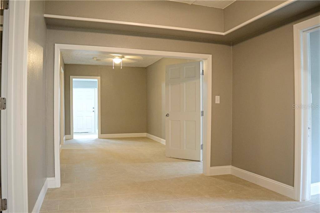 Apartment for rent at 647 S Delaware Ave #647, Deland, FL 32720