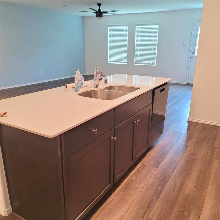 Apartment for rent at 1213 Wildflower St, Ennis, TX 75119