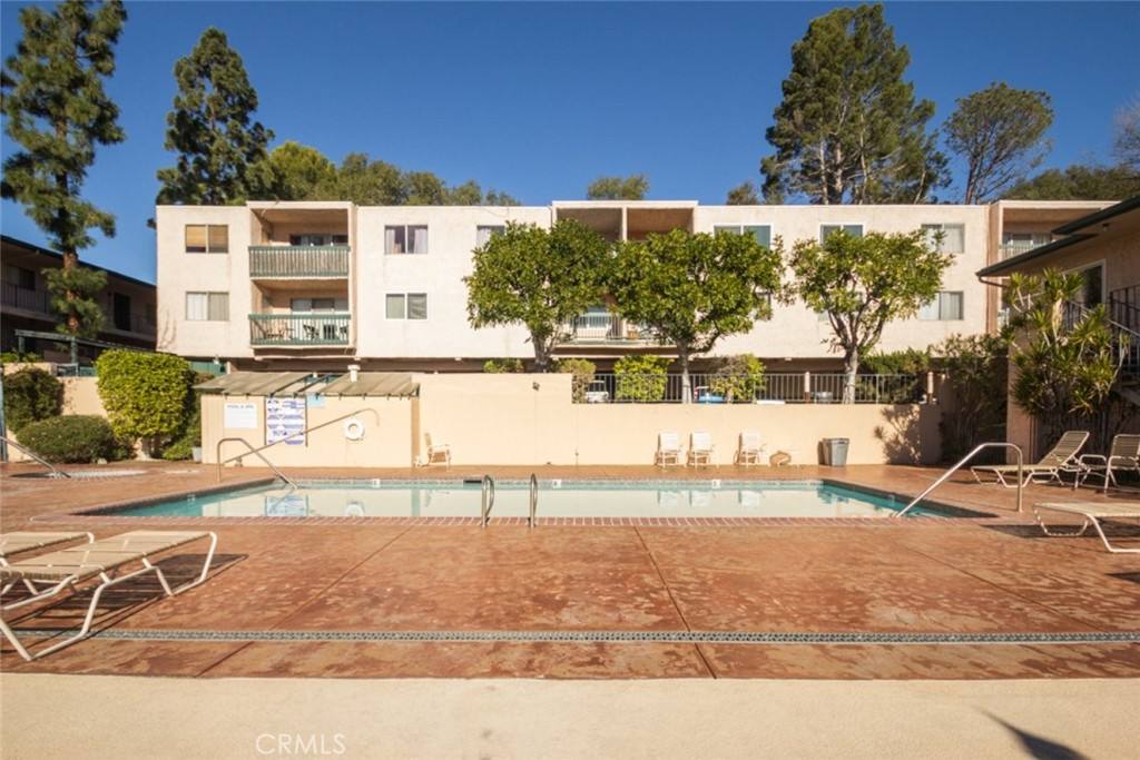 Condo for rent at 2940 N Verdugo Rd #321, Glendale, CA 91208