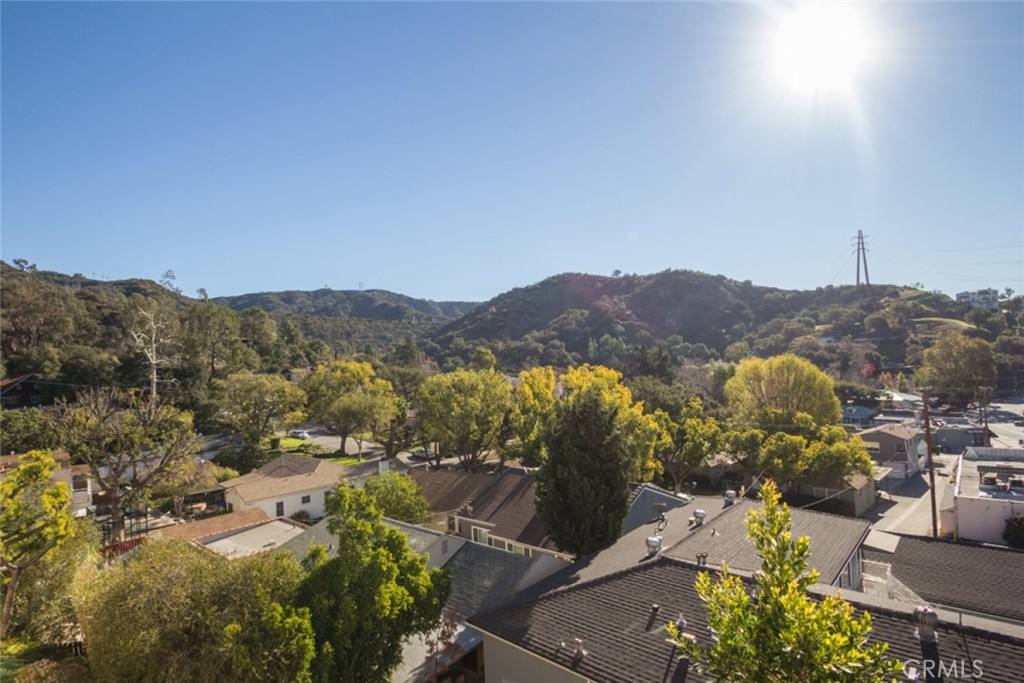 Condo for rent at 2940 N Verdugo Rd #321, Glendale, CA 91208