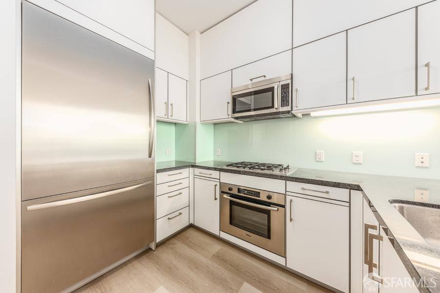 Apartment for rent at 333 Main St #3339H, San Francisco, CA 94105