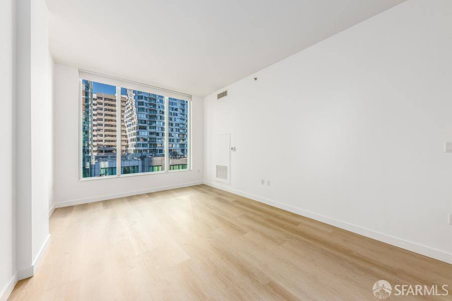 Apartment for rent at 333 Main St #3339H, San Francisco, CA 94105