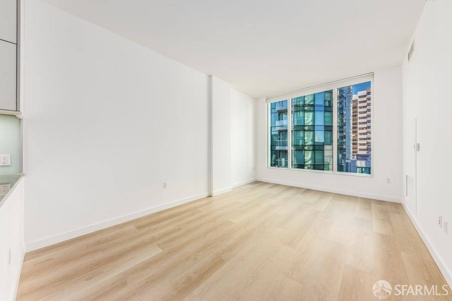 Apartment for rent at 333 Main St #3339H, San Francisco, CA 94105