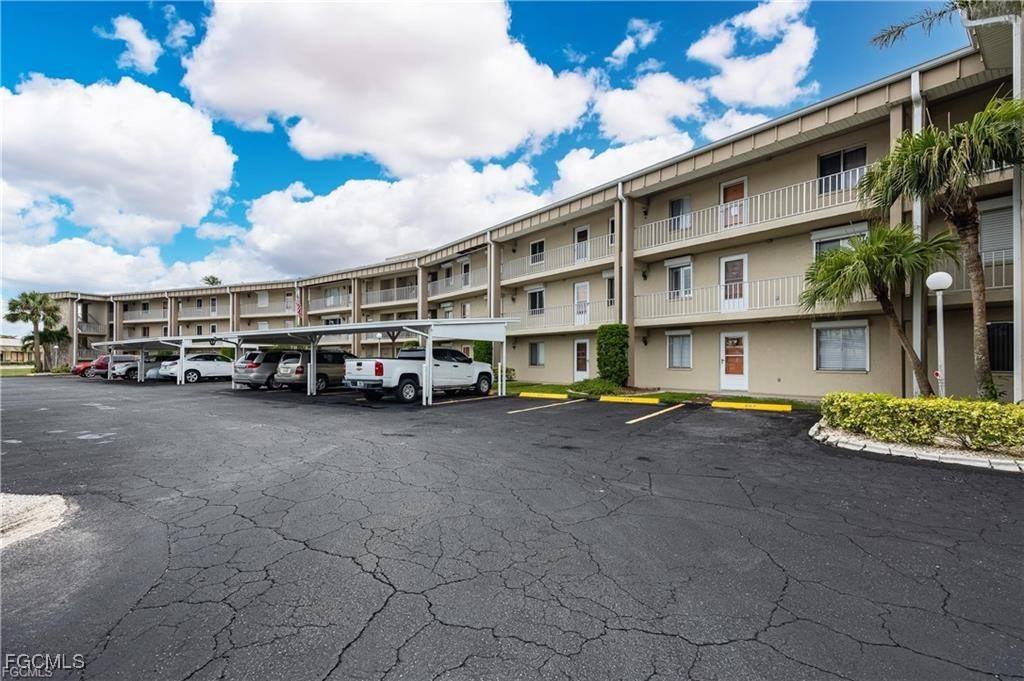 Apartment for rent at 2244 Winkler Ave #207, Fort Myers, FL 33901