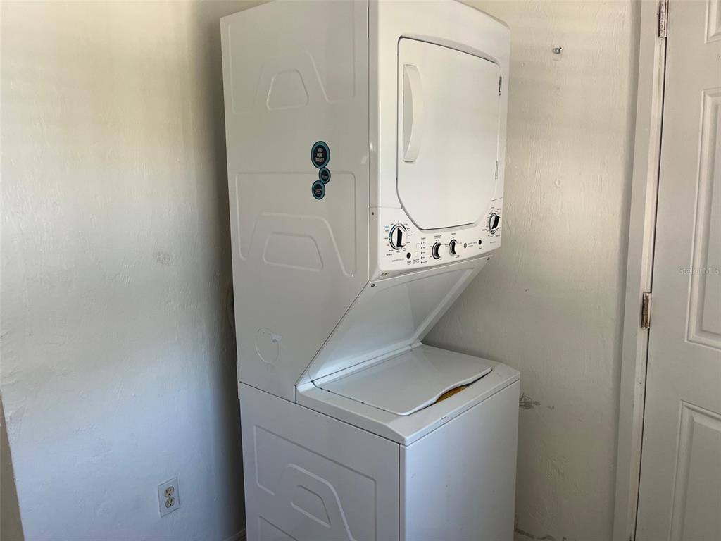 Apartment for rent at 611 Ora St #611-4, Daytona Beach, FL 32118