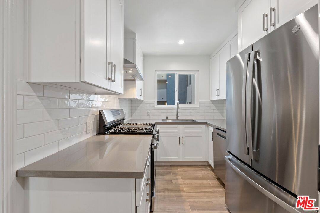 Apartment for rent at 1250 N Crescent Heights Blvd #2, Los Angeles, CA 90046