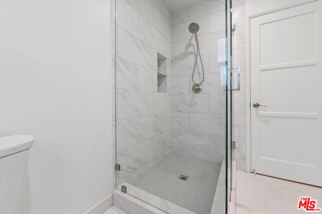 Apartment for rent at 1250 N Crescent Heights Blvd #2, Los Angeles, CA 90046