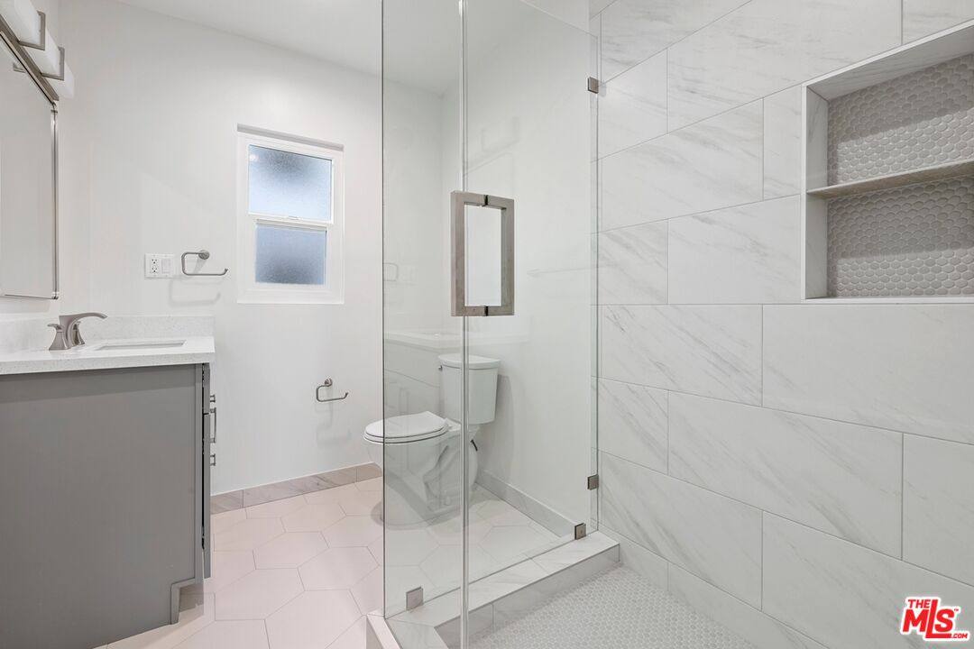 Apartment for rent at 1250 N Crescent Heights Blvd #2, Los Angeles, CA 90046
