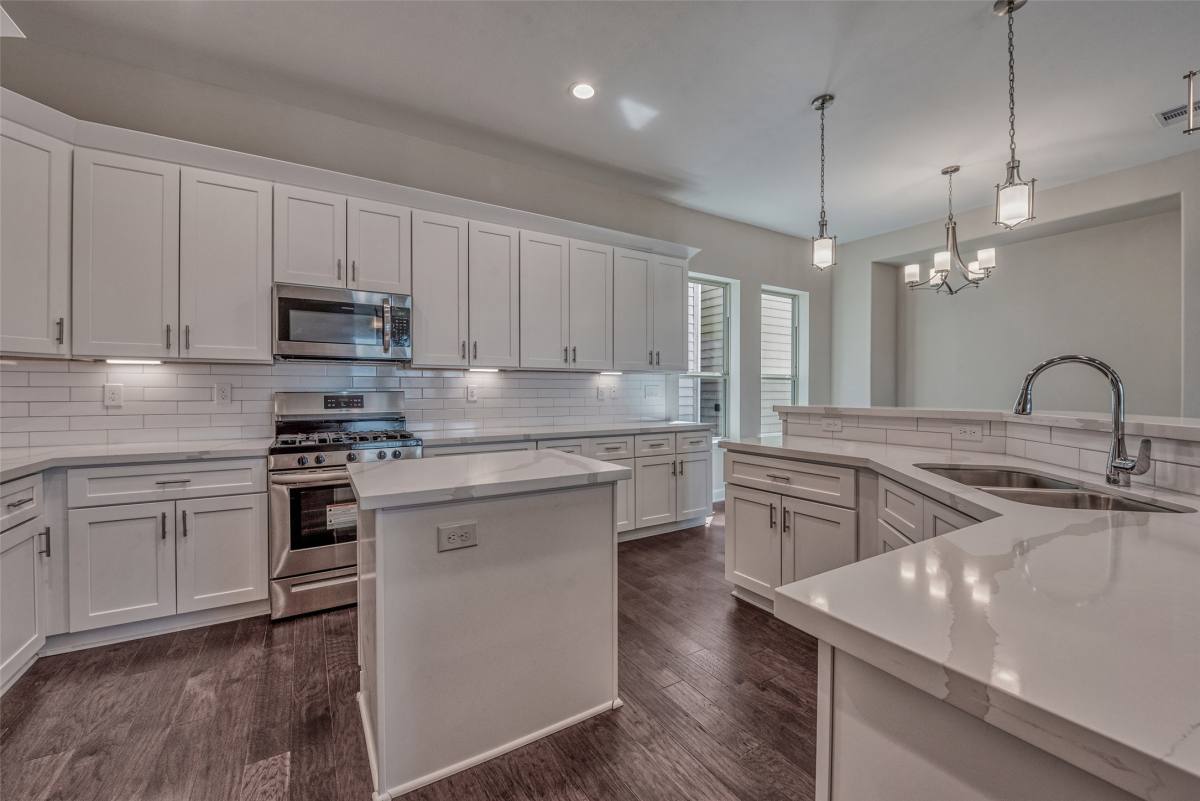 Townhouse for rent at 4135 Du Pont St, Houston, TX 77021