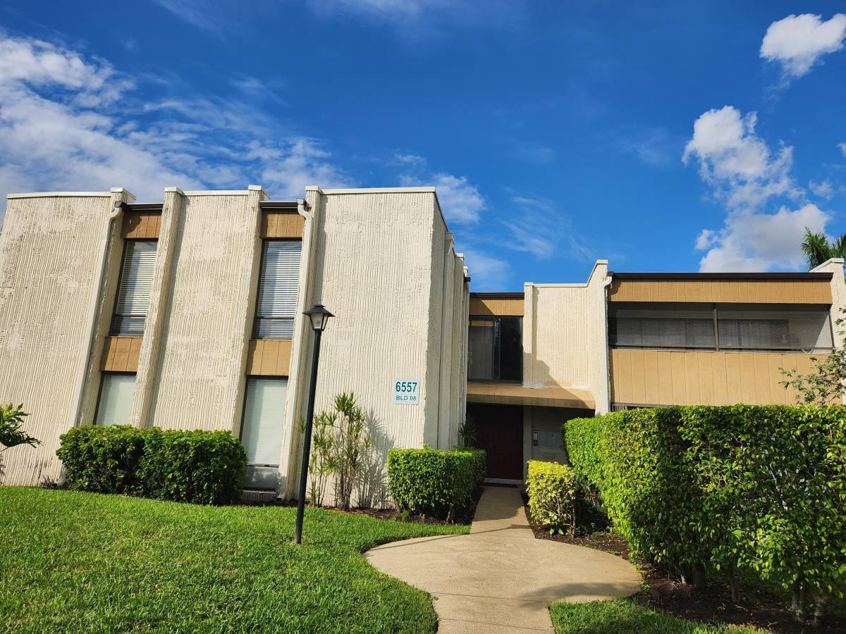 Condo for rent at 6557 Burning Wood Dr #215, Boca Raton, FL 33433