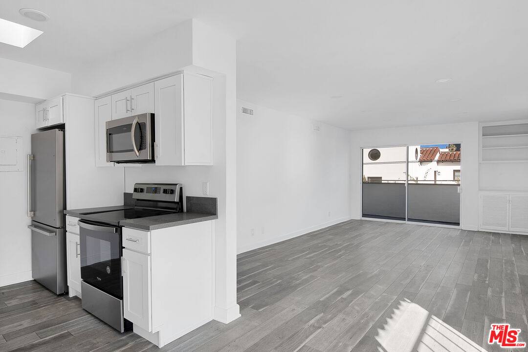 Apartment for rent at 1610 S Beverly Glen Blvd #7, Los Angeles, CA 90024