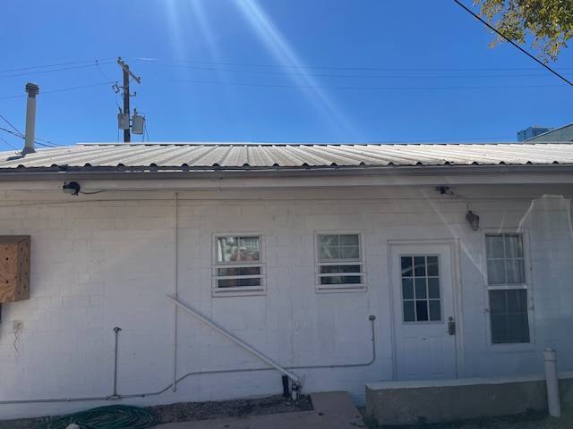 Apartment for rent at 1105 E 6th St, Austin, TX 78702