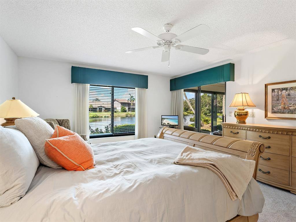 Apartment for rent at 6094 Wilshire Blvd #8, Sarasota, FL 34233