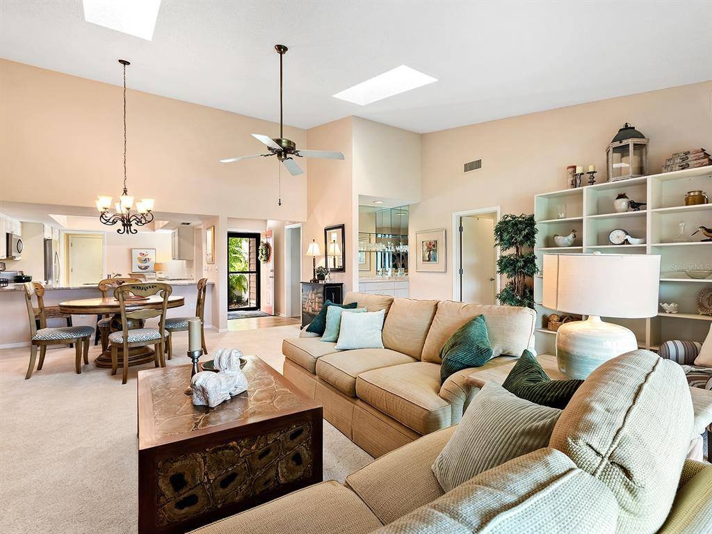 Apartment for rent at 6094 Wilshire Blvd #8, Sarasota, FL 34233