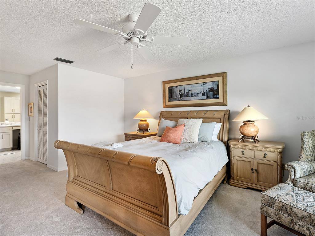 Apartment for rent at 6094 Wilshire Blvd #8, Sarasota, FL 34233