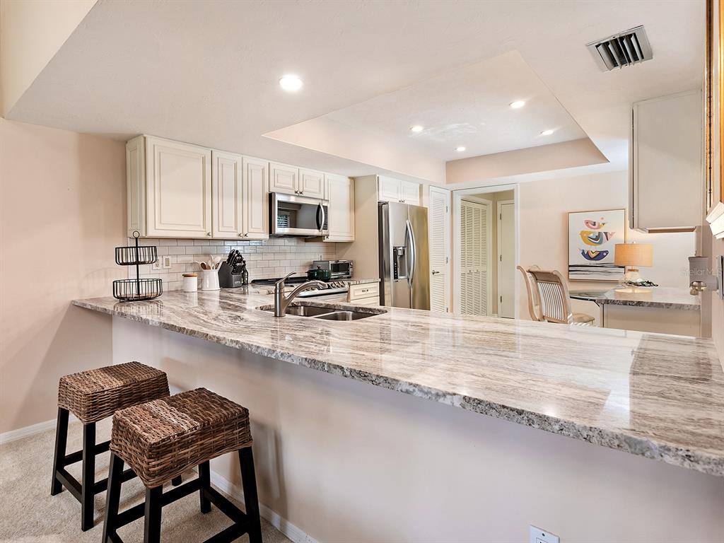 Apartment for rent at 6094 Wilshire Blvd #8, Sarasota, FL 34233