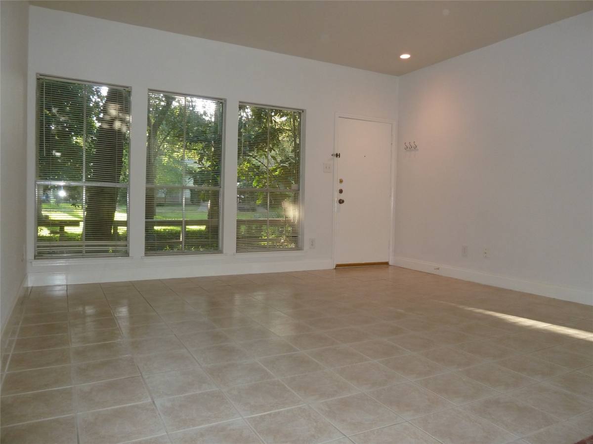 Apartment for rent at 2100 Tanglewilde St #573, Houston, TX 77063