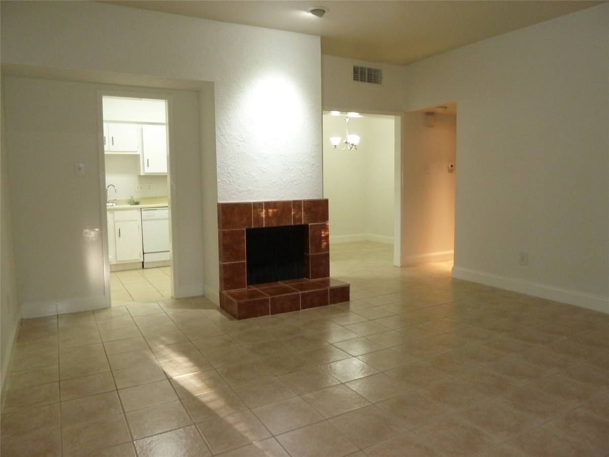 Apartment for rent at 2100 Tanglewilde St #573, Houston, TX 77063